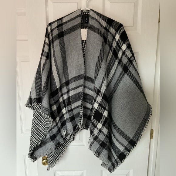 🆕 Gray/Black Reversible Checkered Fleece Shawl - Picture 4 of 11